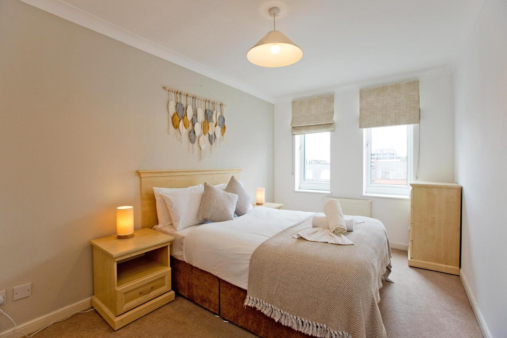 Imperial Onedin Point-Tower Hill Apartment Londen Buitenkant foto