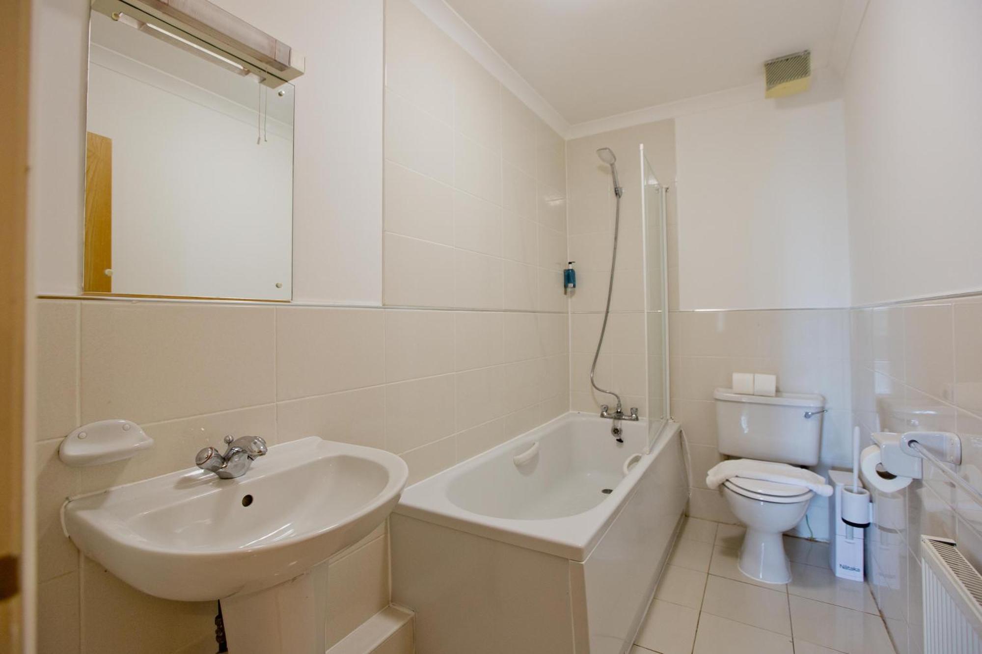 Imperial Onedin Point-Tower Hill Apartment Londen Buitenkant foto